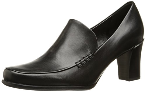 7 Fall/Winter Runway Looks for Women Over 40 10 Franco Sarto Women's Nolan Pump, Black, 8 Wide