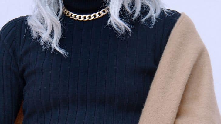 The Best Fall Outfits for Women  87 Close up of woman wearing fall outfit.